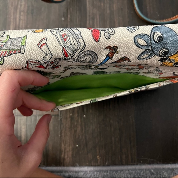 Disney Toy Story Dooney & Bourke! - Picture 3 of 8